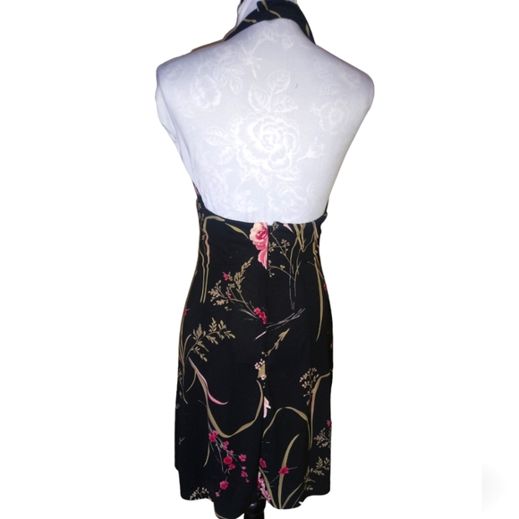 Floral Backless Dress - Picture 3 of 3